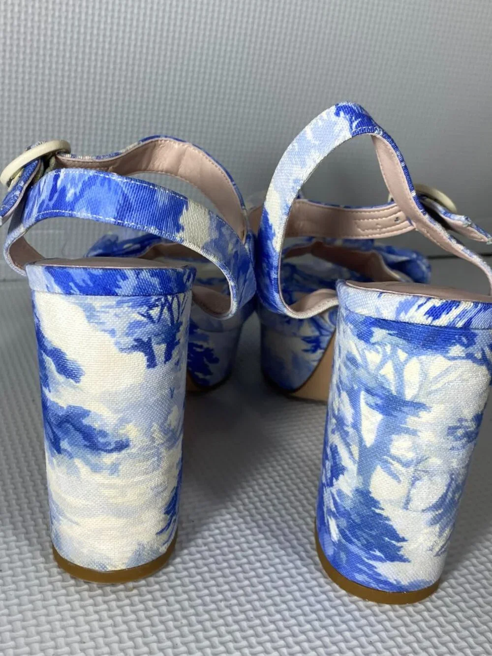 TED BAKER Hemmina Chinoiserie Tree Bow Platform Sandals Blue White 9 39.5 ($225)